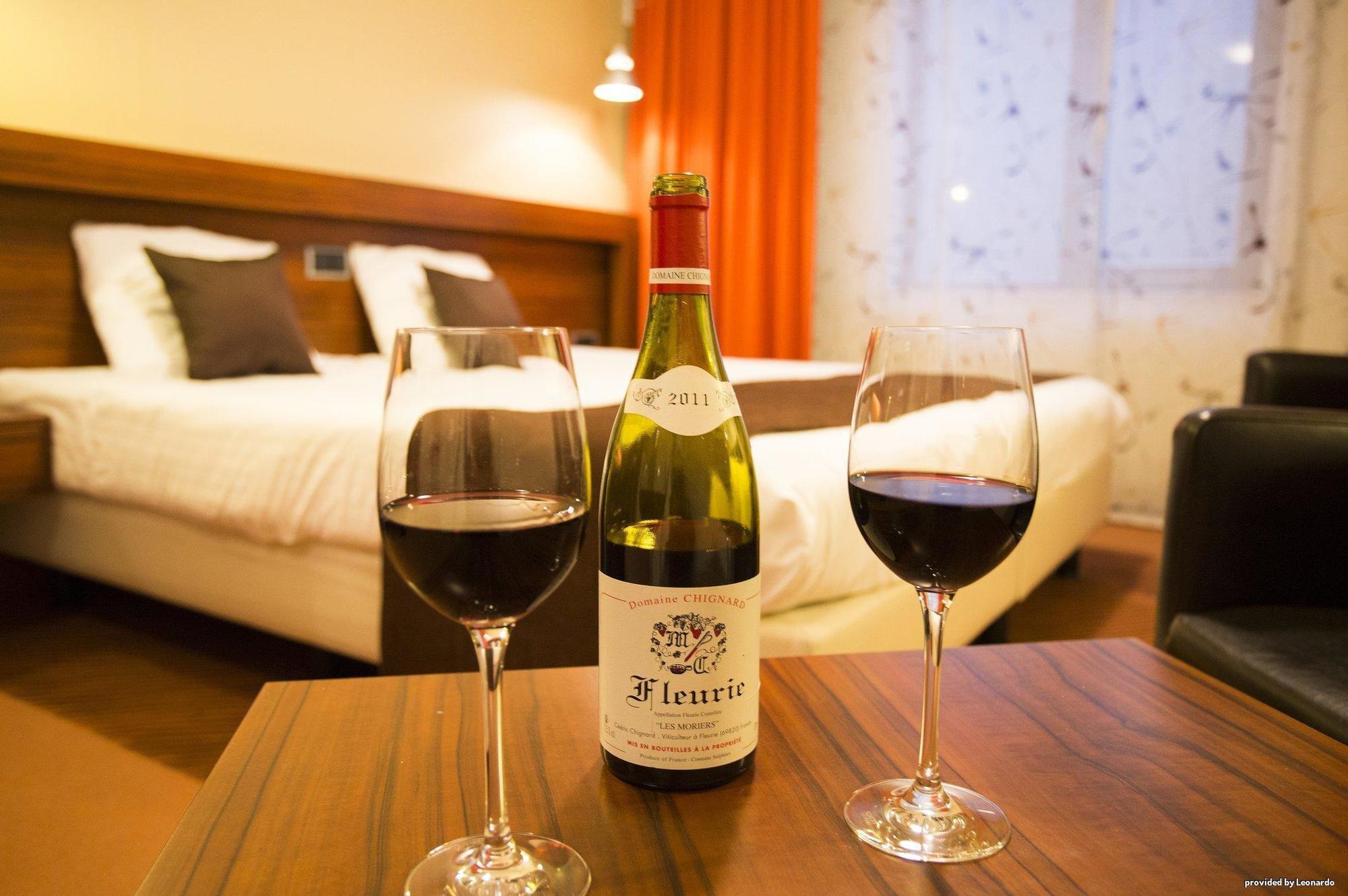 Hotel Restaurant Talens Куворден Экстерьер фото