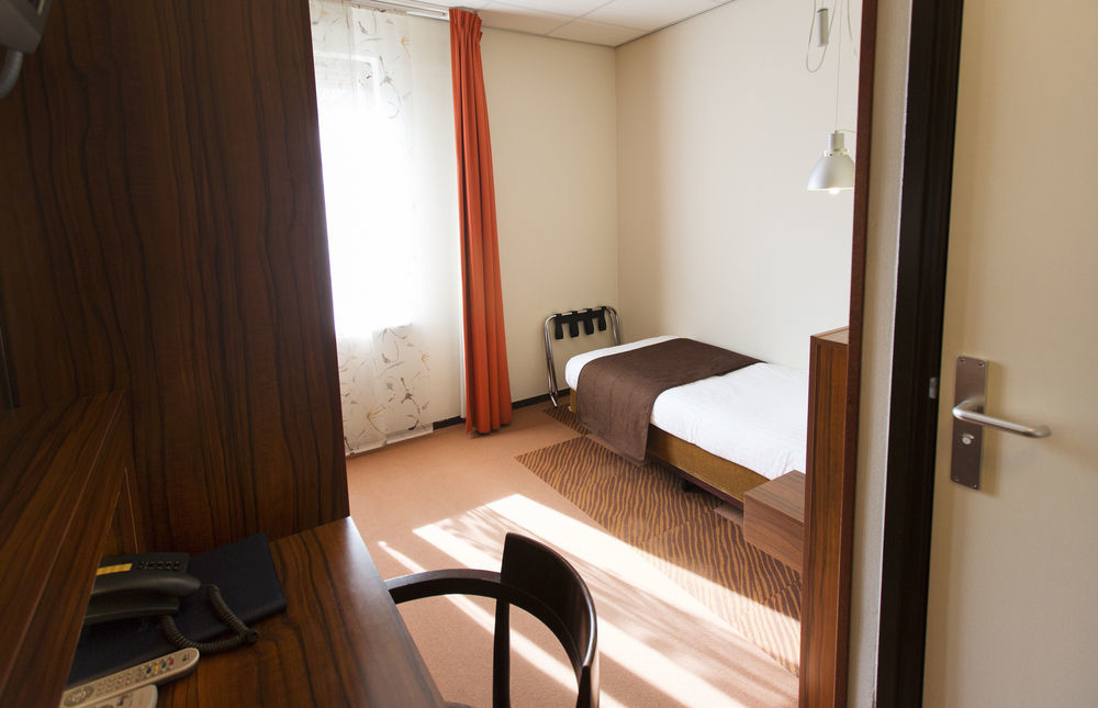Hotel Restaurant Talens Куворден Экстерьер фото